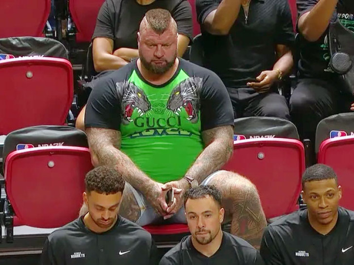 БРАТ НИКОЛЕ ЈОКИЋА ЗАПАЛИО ДРУШТВЕНЕ МРЕЖЕ: Сви коментаришу мајицу коју је обукао, ево колико кошта