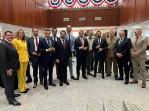 ПОЛИТИЧКО САРАЈЕВО КИПТИ ОД МУКЕ: Представници власти из Српске на пријему у америчкој амбасади