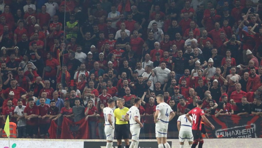 SRAMOTAN POTEZ FIFA: Mizerna kazna za FSS Albanije zbog ponašanja navijača