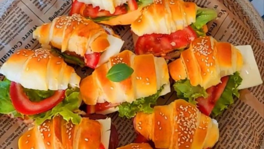 DOMAĆI KROSANI: Lisnati kao kupovni, a tope se u ustima (VIDEO)