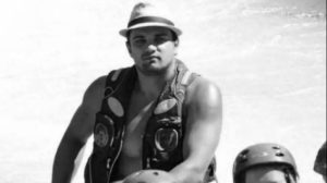 БИО ЈЕ СИМБОЛ НЕРЕТВЕ И ПРИЈАТЕЉ СВИМА: Коњиц се опрашта од прерано преминулог младића