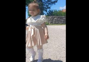 „SPAVAJ IZNAD SVAKOG ZLA, SPAVAJ NAD KRILIMA ANĐELA…“ Otac ubio kćerkicu pa sebe, sugrađani se opraštaju potresnim porukama
