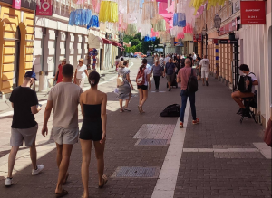 TAЛАС ТРОПСКИХ ВРУЋИНА У СРПСКОЈ: Температуре и до 41 степени, у овим градовима ће бити најтоплије