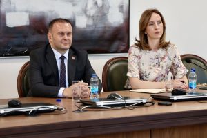 ĆOSIĆ PORUČIO: Znanje stečeno na Univerzitetu u Istočnom Sarajevu ključno za razvoj grada (FOTO)