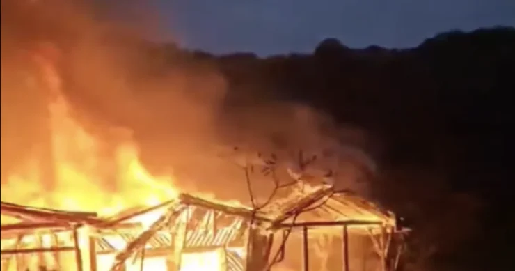 U POTPUNOSTI IZGORIO POZNATI RESTORAN U BiH: „Tuga, dugo godina smo ovdje jeli…“ (VIDEO)