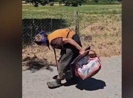 SNIMAK KOJI JE RASPLAKAO REGION: Baka Dica (78) svakodnevno pješači kilometre do pijace da bi zaradila za bolesnog sina (VIDEO)