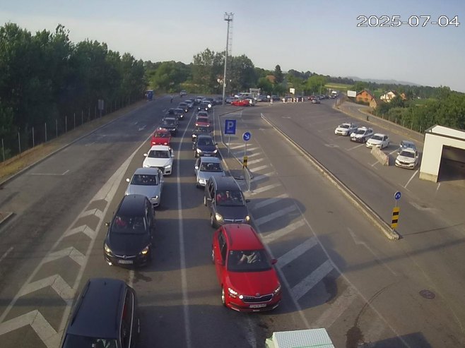 ГУЖВЕ НА ГРАНИЧНИМ ПРЕЛАЗИМА: Ево гдје се најдуже чека