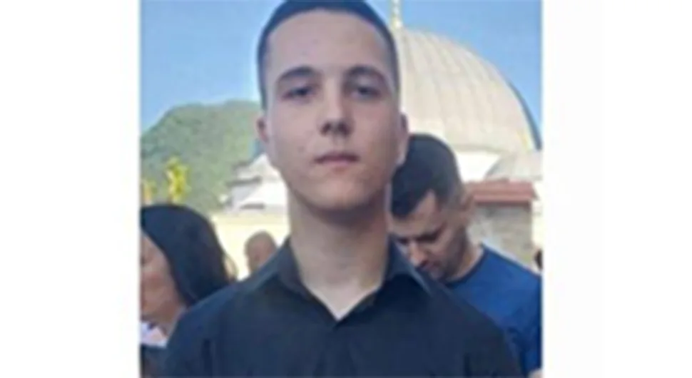 МАЛОЉЕТНИК ИЗ МРКОЊИЋ ГРАДА НЕСТАО У БУДИМПЕШТИ: Породица моли за било какву информацију