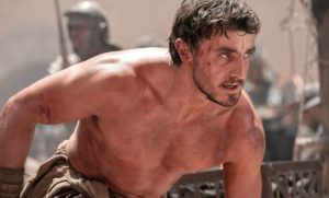 МАРЛОН БРАНДО САВРЕМЕНОГ ДОБА: Харизматични ирски глумац стекао свјетску славу, а сушта је супротност холивудским звијездама (ФОТО/ВИДЕО)