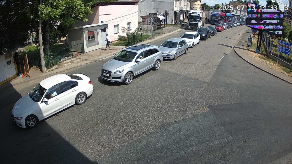 STANJE NA GRANICAMA: Duža zadžavanja na nekoliko prelaza