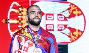 ПОХВАЛИО СЕ: Вељко Ражнатовић у топ 50 боксера свијета