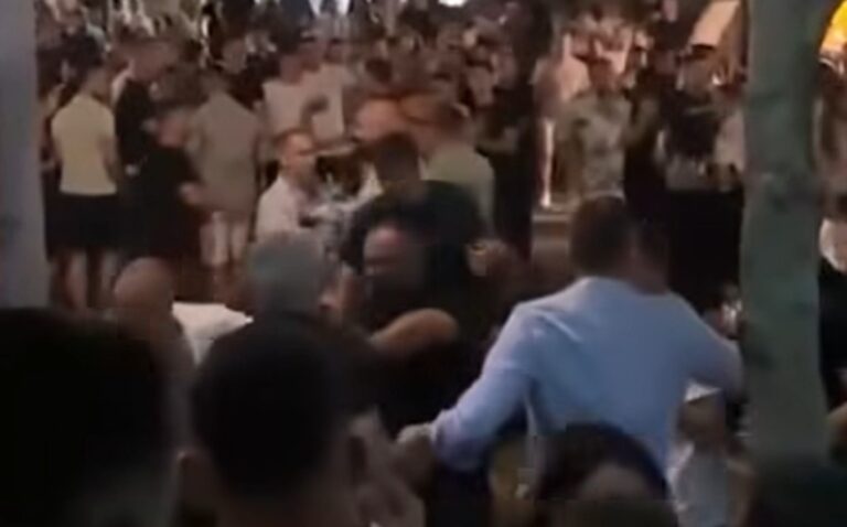 MASOVNA TUČA NA PROSLAVI VELIKE GOSPE: Haos u Posušju, nekoliko osoba privedeno nakon nereda (VIDEO)