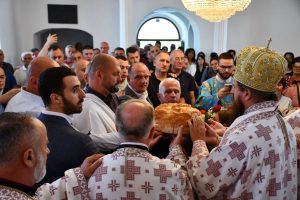 ПРЕДСЈЕДНИКУ СРПСКЕ ПРИЗНАЊЕ ЗА НЕСЕБИЧНУ ПОДРШКУ: Додик помогао храм Светог пророка Илије у Бравску (ФОТО)