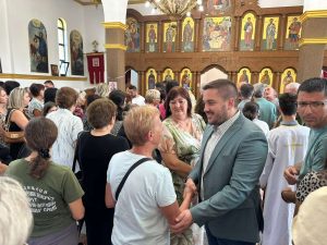 DRINIĆ POSJETIO HRAM U RAZBOJU NA PREOBRAŽENJE: „Našem narodu je dosta politike koja se sjeti sela samo uoči izbora“