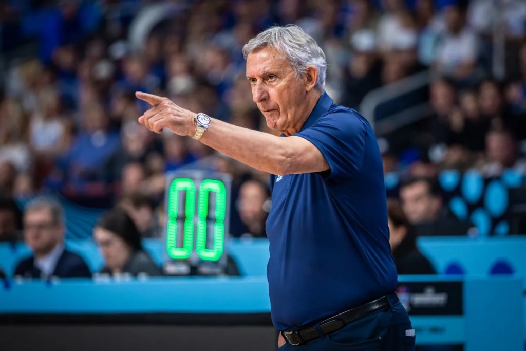 КРАЈ ВЕЛИКЕ ТРЕНЕРСКЕ КАРИЈЕРЕ! Светислав Пешић одлази у пензију!