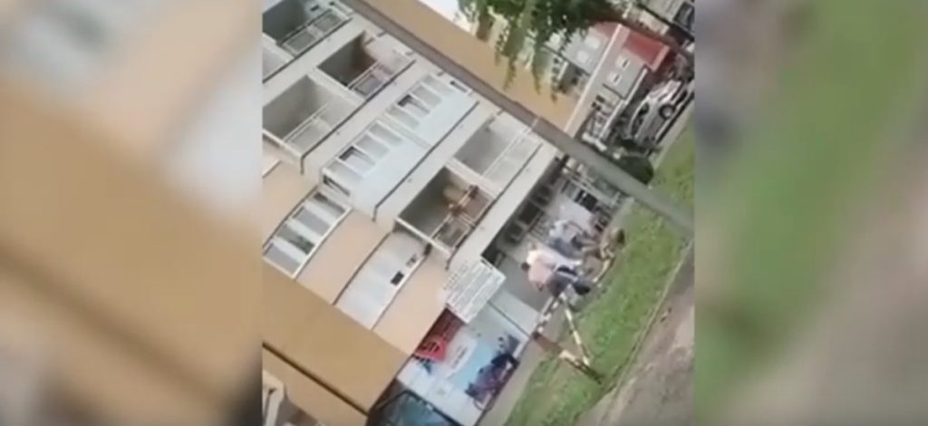 UŽAS U BANJALUCI: Procurio snimak prebijanja inspektora i policajaca (VIDEO)