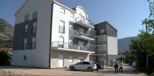 STANARI BIJESNI: Kupili stanove u Trebinju, ali ne mogu useliti u njih