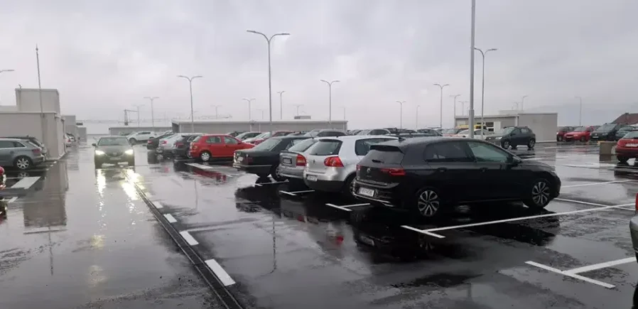 RADOVI NISU ZAVRŠENI NA VRIJEME: UKC Republike Srpske pokreće tužbu zbog garaže
