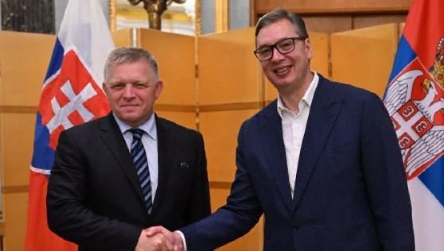 „RAZGOVARALI SMO O POLITIČKOJ SITUACIJI U EVROPI“: Vučić se sastao sa Ficom u Pekingu (FOTO)