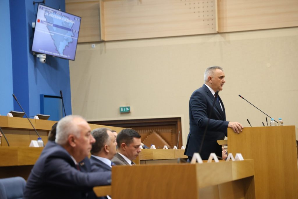 МИНИЋ: Хвала предсједнику Српске и народним посланицима за указано повјерење (ФОТО)