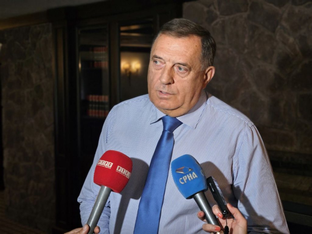 DODIK U SOČIJU: Zakazan sastanak sa Putinom