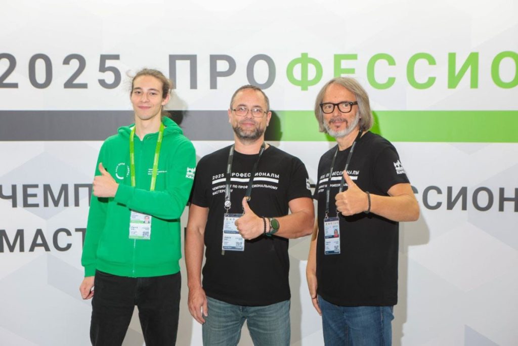 PAVLE I DRAGAN PONOS SRPSKE: Učenici Elektrotehničke škole iz Banjaluke ostvarili veliki uspjeh na takmičenju u Rusiji (FOTO)