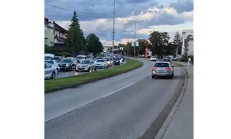 NESREĆA U BANJALUCI: Karambol kod Rebrovačkog mosta, ogromne gužve (VIDEO)