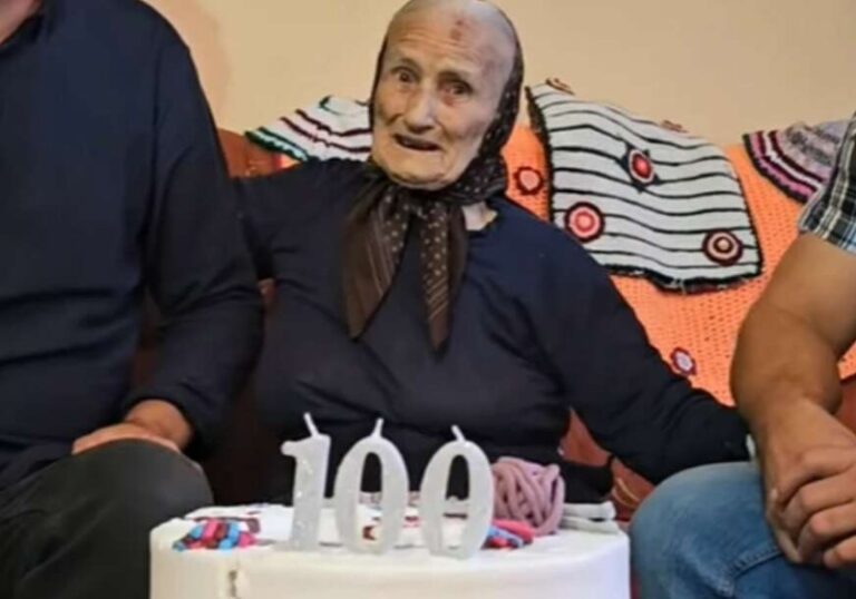 „ŽIVIM JER ME DOBRO GLEDAJU“ Baka Radmila proslavila 100. rođendan (VIDEO)