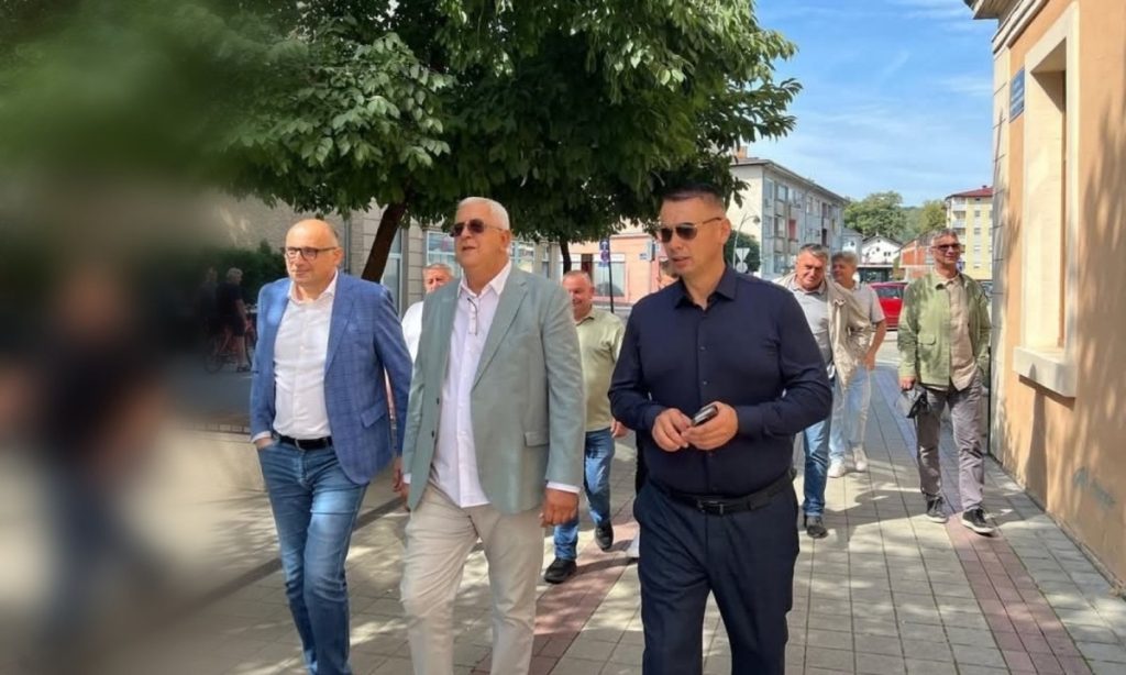 JAČANJE POLITIČKE STABILNOSTI I SARADNJE: Banjac i Nešić u Novom Gradu i Kostajnici (FOTO)