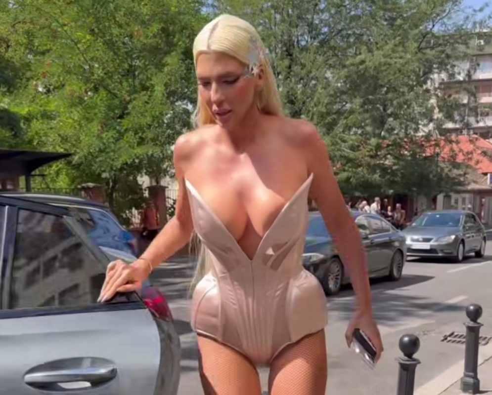 ПУНО КОШТА: Карлеуша пукла паре на стајлинг вриједан хиљаде евра (ВИДЕО)