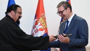 VUČIĆ RAZGOVARAO SA STIVENOM SEGALOM: Američki glumac doživljava Srbiju kao drugu domovinu (FOTO)