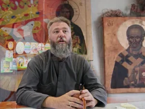 OBIČAJI NA VELIKI PETAK: Otac Predrag upozorava na greške odraslih i poručuje im da se ugledaju na djecu