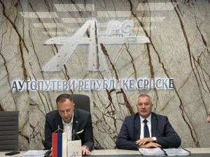 РАДОВАН ВИШКОВИЋ НОВИ ДИРЕКТОР „АУТОПУТЕВА“: Ћорић предао дужност