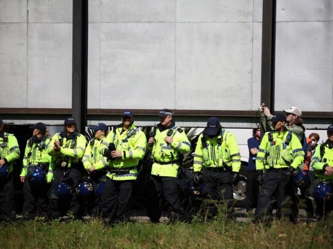 НАПАД ИСПРЕД СИНАГОГЕ У МАНЧЕСТЕРУ: Погинуло троје људи