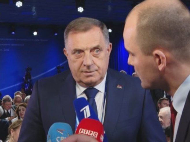 „RUSIJA VODI ISPRAVNU POLITIKU“ Dodik okrio o čemu će razgovarati sa Putinom (VIDEO)