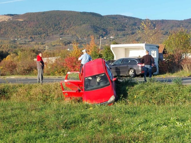 SAOBRAĆAJNA NESREĆA U PRIJEDORU: Ima povrijeđenih