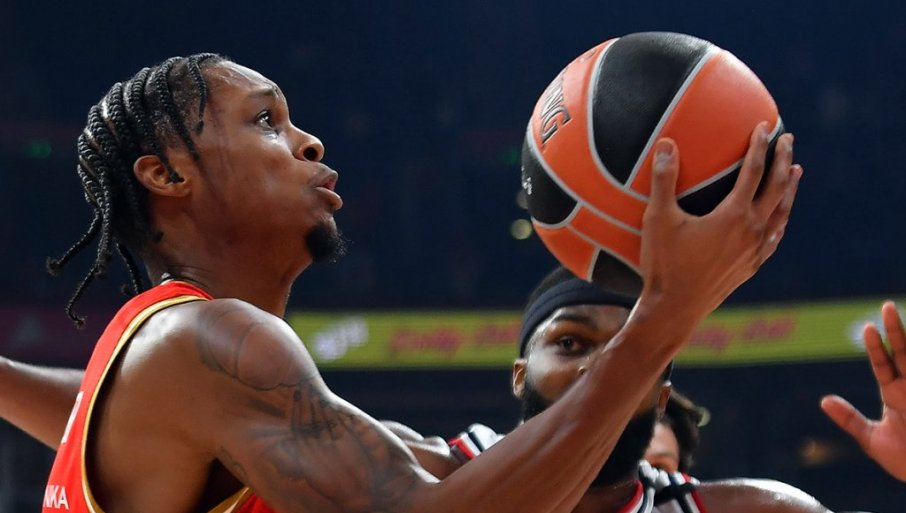 HITNO SE OGLASILA ZVEZDA: Hospitalizovan Tajson Karter