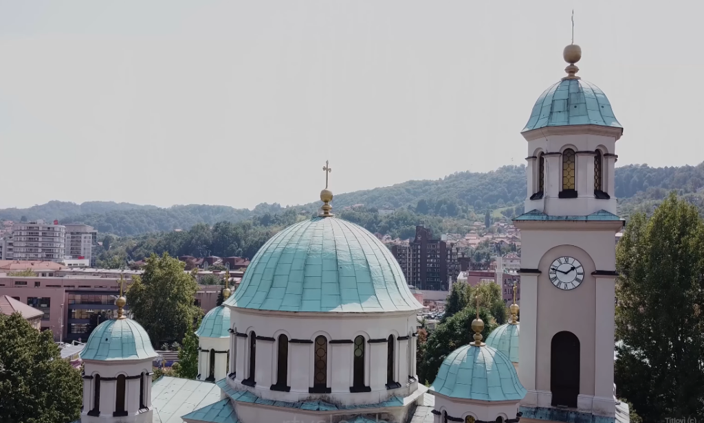 „СВЕШТЕНИКА СА КАНДИЛОМ ЋУ ПРЕБАЦИТИ НА ИСЛАМ“: Шта су из федералне полиције поручили о пријетњама свештенству