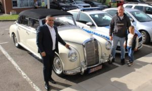 JEDAN OD NAJRIJEĐIH OLDTAJMERA: Automobil prvog njemačkog kancelara stigao u Laktaše (FOTO)