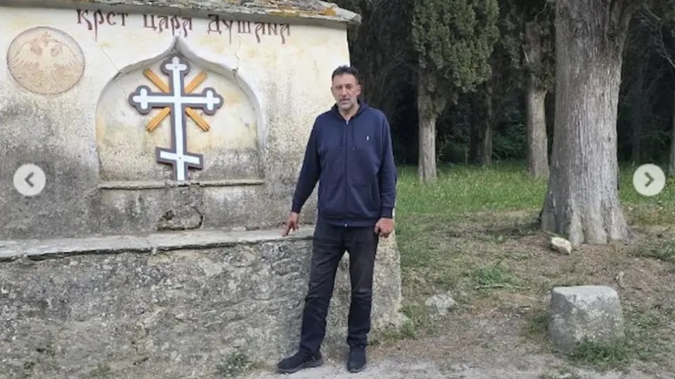 ПОТРАЖИО ДУХОВНИ МИР НА НАЈСВЕТИЈЕМ МЈЕСТУ: Владе Дивац посјетио Хиландар (ФОТО)