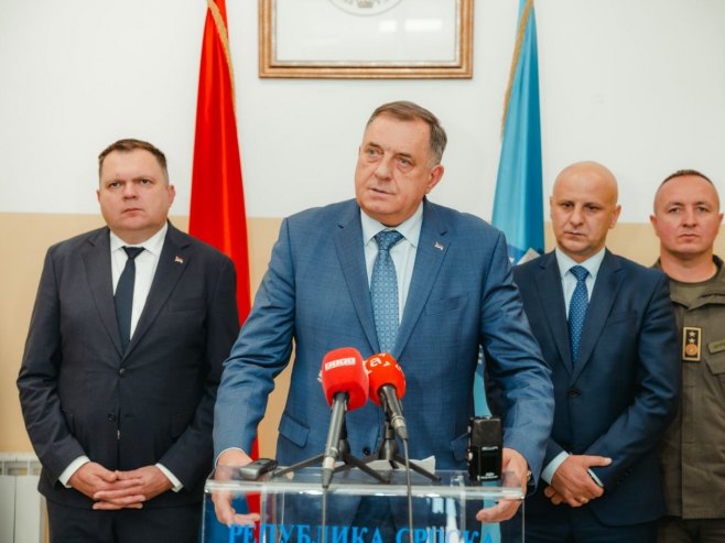 „ВАЖНО ИМ ЈЕ ШТА КАЖЕ БАКИР ИЗЕТБЕГОВИЋ“: Додик упозорио да је у опозицији „све издајник до издајника“