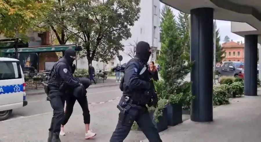 OSUMNJIČENA ZA ŠVERC DROGOM: Dajana Radošljević sprovedena u prijedorsko tužilaštvo (VIDEO)