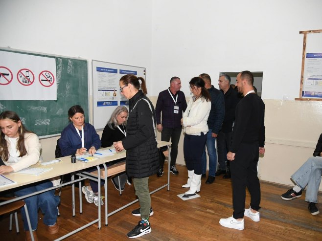 IZBORI NA KiM: Do sada najveća izlaznost u Zvečanu, Zubinom Potoku i Sjevernoj Mitrovici