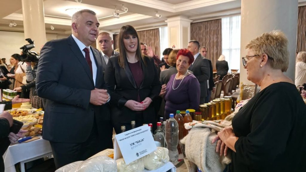 SAJM I KONFERENCIJA „ŽENE NA SELU – TEMELJ NAŠE ZAJEDNICE“: Minić i Kuzmićeva se obratili učesnicama (FOTO)