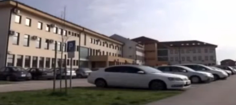 SUPRUZI PRIJETIO DA ĆE NJU U GROB, A SEBE U ZATVOR: Podignuta optužnica protiv muškarca