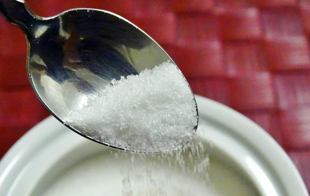 DIŽE ŠEĆER DO PLAFONA, A NIJE „SLATKA“: Ovu namirnicu bolje ne kupujte