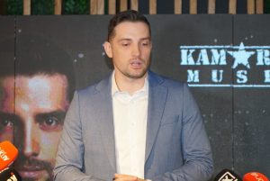 „И ДАНАС ИМАМ НЕКУ ВРСТУ ДЕПРЕСИЈЕ“: Мирза Селимовић отворио душу