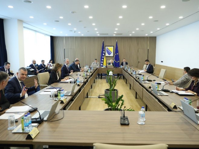 SAVJET MINISTARA USVOJIO ZAKON KOJI BRIŠE BiH SA „SIVE LISTE“: Ukidanje akciza na gorivo i problemi prevoznika nisu ni razmatrani