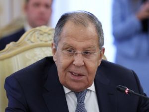 „NATO NE GOVORI ISTINU“: Lavrov- Militarizacija do krajnjih granica vodi u poraz