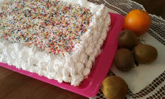 RECEPT ZA POSNU KARAMEL TORTU SA KIVIJEM: Ovo je prava kraljica slavske trpeze!